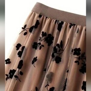 NWOT Chic Floral Mesh Skirt